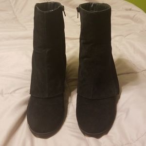 Fergalicious Carly foldover bootie